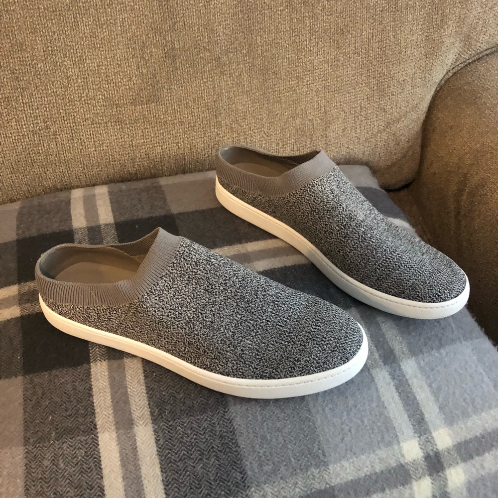 Women’s Vince Slip-on Shoes Sz 10